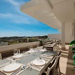La Olas Hotel *