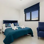 Hotel La Olas *