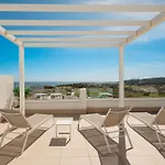 Hotel La Olas